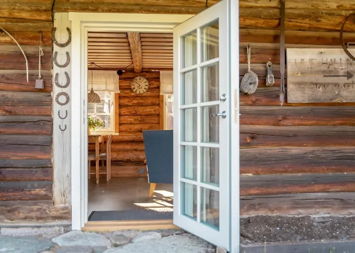 Uue-hallikivi Talu Seoska kuća